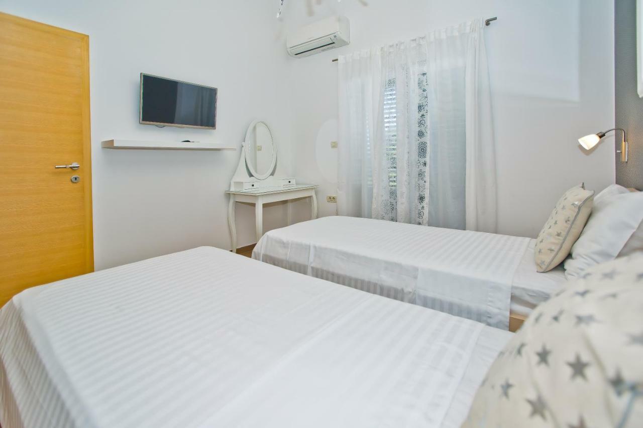 Appartamento Island Hvar Seaside Levanda With Beach, Pool & Seaview *