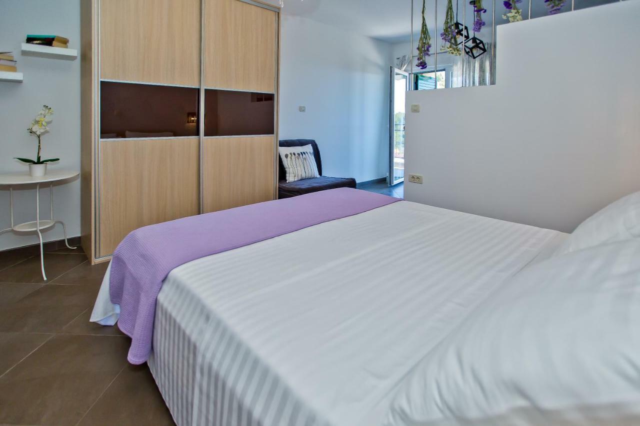 Island Hvar Seaside Levanda With Beach, Pool & Seaview Appartamento