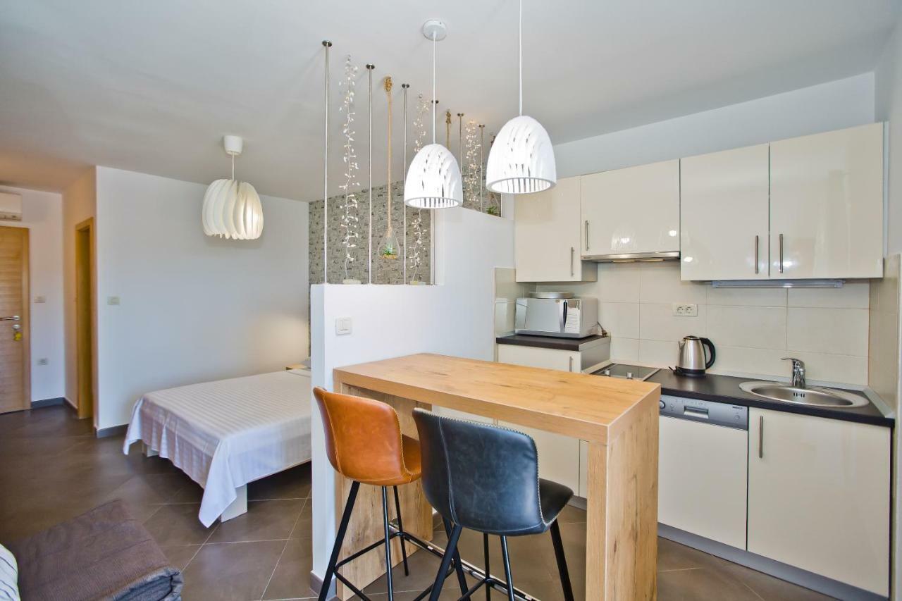 Island Hvar Seaside Levanda With Beach, Pool & Seaview