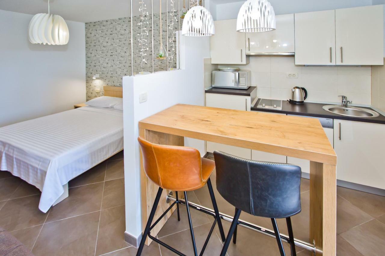 Island Hvar Seaside Levanda With Beach, Pool & Seaview Appartamento Hvar Town