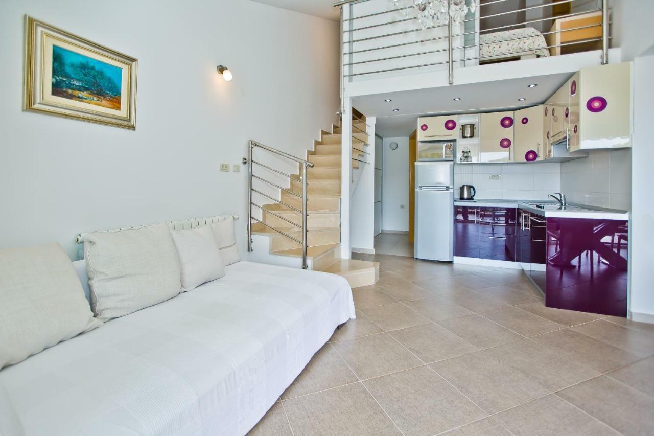 Island Hvar Seaside Levanda With Beach, Pool & Seaview Appartamento