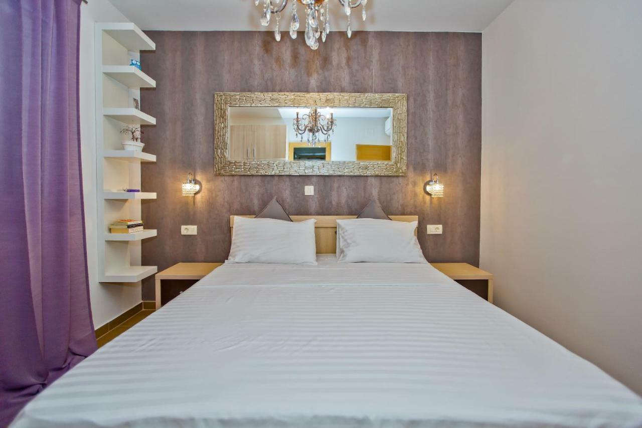 Island Hvar Seaside Levanda With Beach, Pool & Seaview Apartment